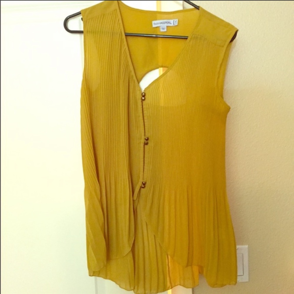 Finders keepers top